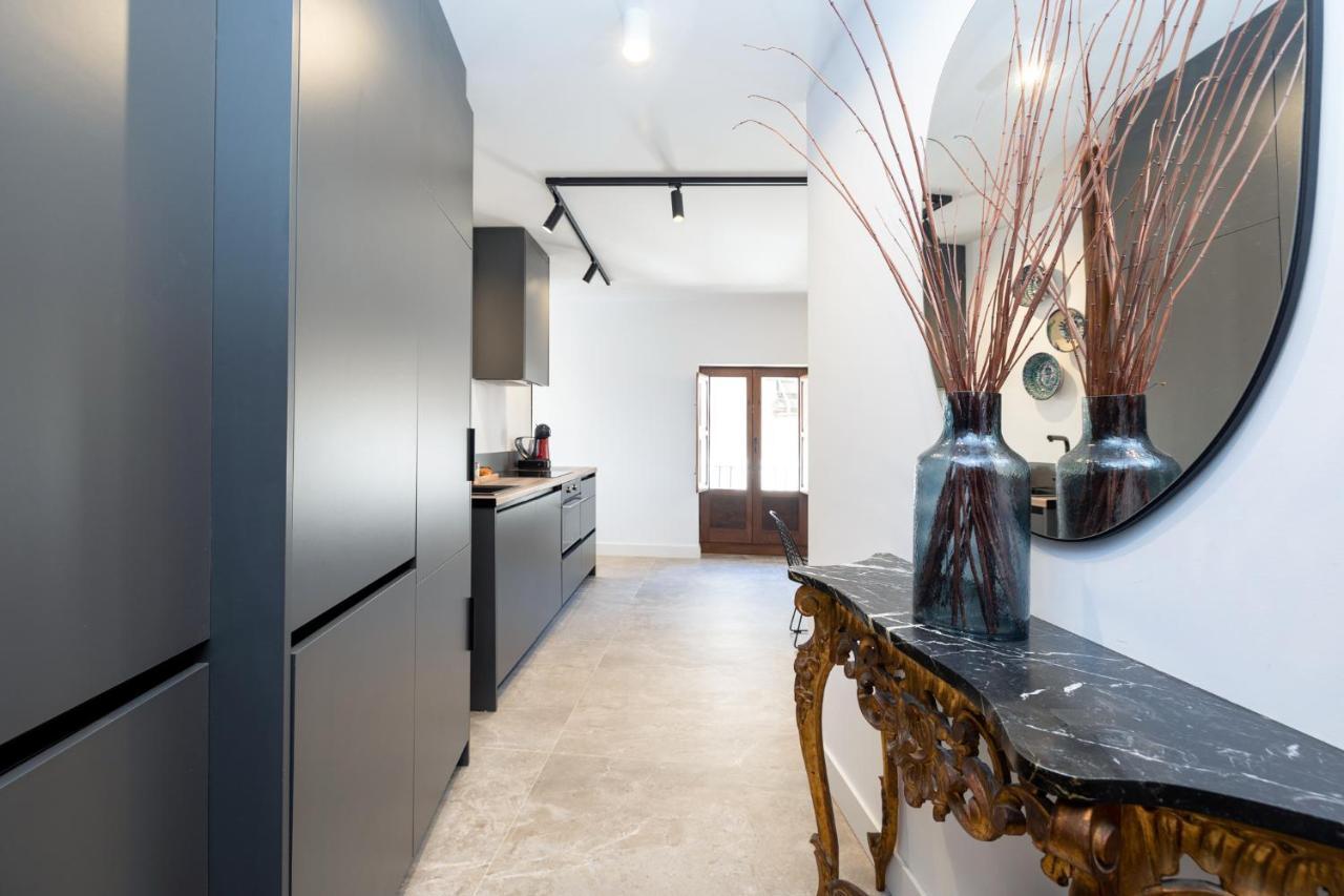 Apartamentos Realejo - Diseno, Confort Y Encanto En El Centro Historico De กรานาดา ภายนอก รูปภาพ